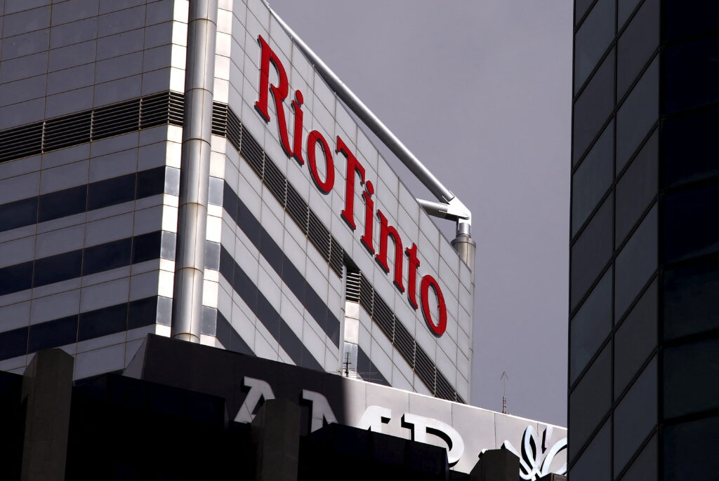 In order to end a U.S. SEC investigation, Rio Tinto will pay $15 million