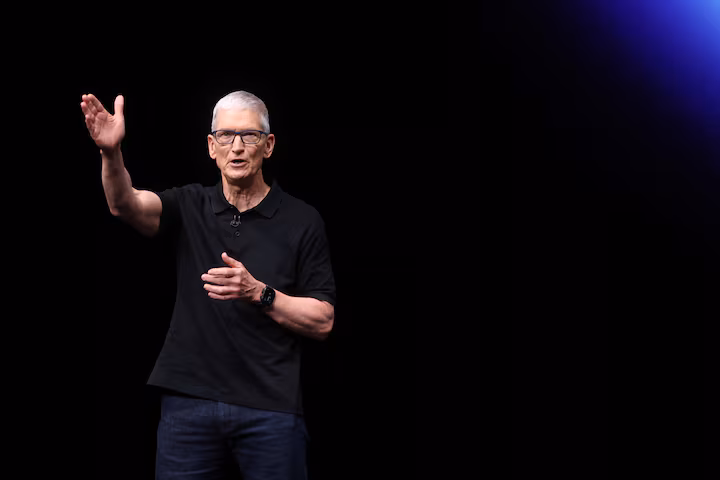Apple’s succession plans gain urgency as Cook nears exit